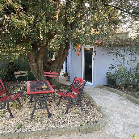 Studio Havre De Paix Au Pont Du Gard Piscine Et Jacuzzi Chez Valerie Payre Vers Pont du Gard Bagian luar foto