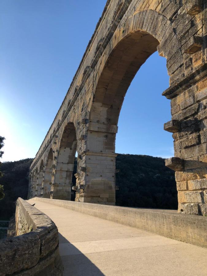 Studio Havre De Paix Au Pont Du Gard Piscine Et Jacuzzi Chez Valerie Payre Vers Pont du Gard Bagian luar foto
