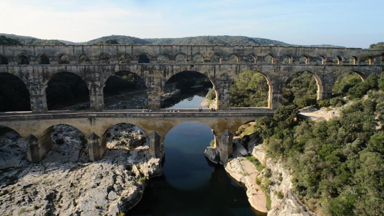 Studio Havre De Paix Au Pont Du Gard Piscine Et Jacuzzi Chez Valerie Payre Vers Pont du Gard Bagian luar foto